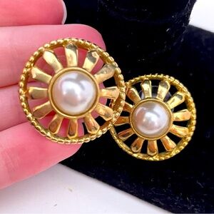 Vintage Faux Pearl Abstract Summer Beach Southwestern Mermaid Button Earrings